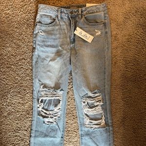 High waisted boyfriend jeans